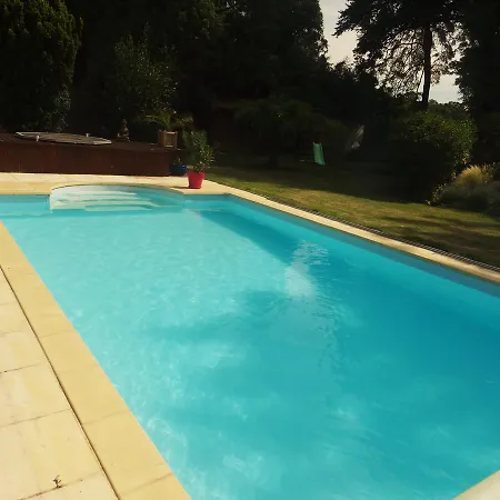 Bed and Breakfast La Clef Des Champs 3*