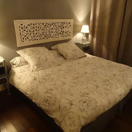 La Clef Des Champs Bed & Breakfast